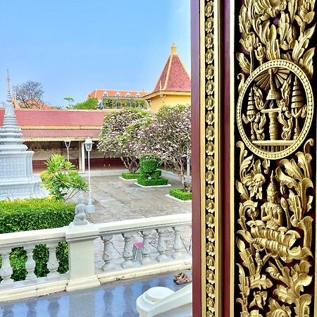 Sky Apartments Riverside - 50M To Royal Palace Phnom Penh Luaran gambar