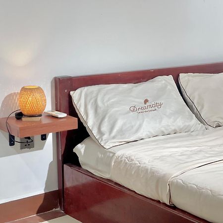 Sky Apartments Riverside - 50M To Royal Palace Phnom Penh Luaran gambar