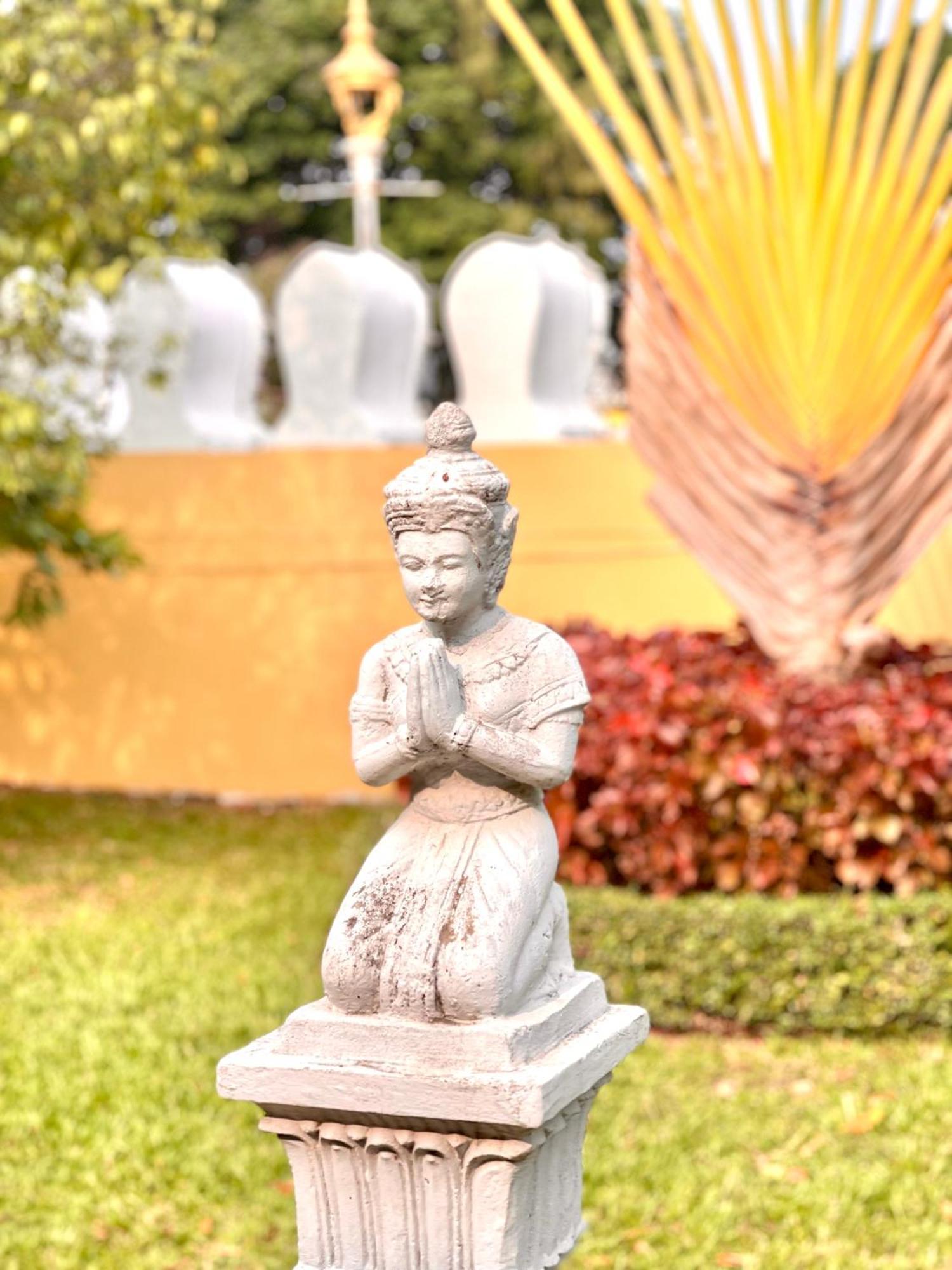 Sky Apartments Riverside - 50M To Royal Palace Phnom Penh Luaran gambar