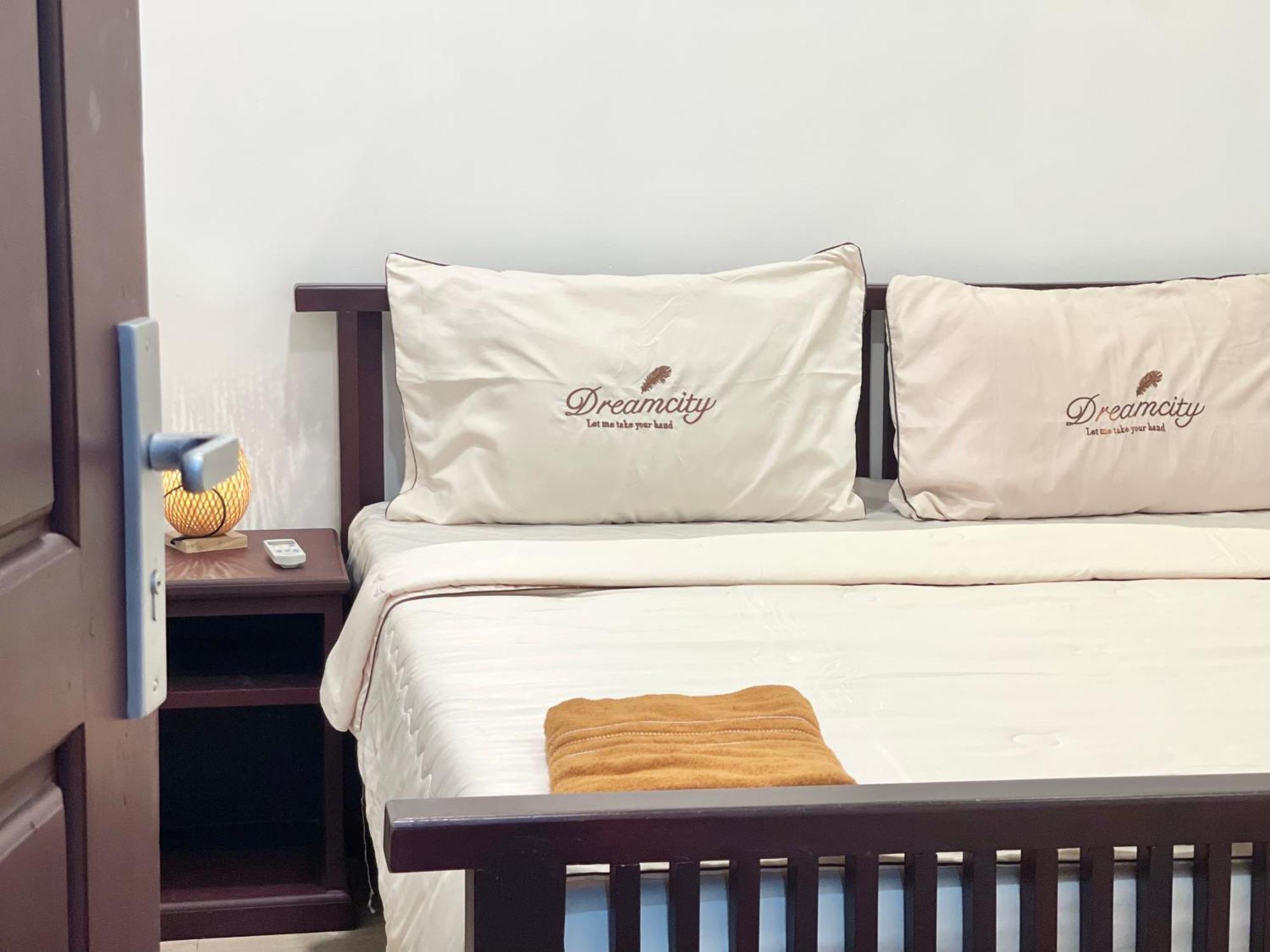 Sky Apartments Riverside - 50M To Royal Palace Phnom Penh Luaran gambar
