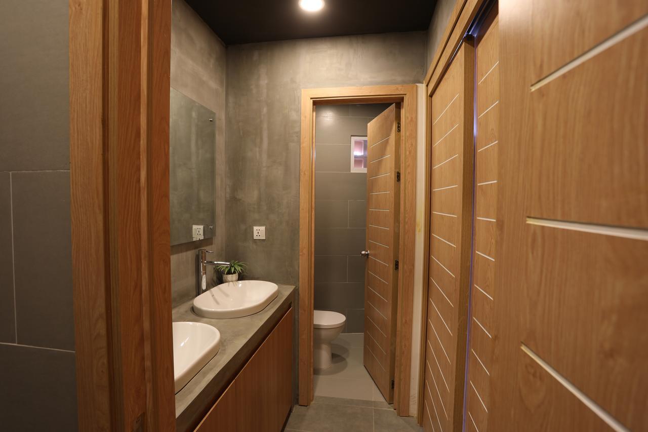 Sky Apartments Riverside - 50M To Royal Palace Phnom Penh Luaran gambar
