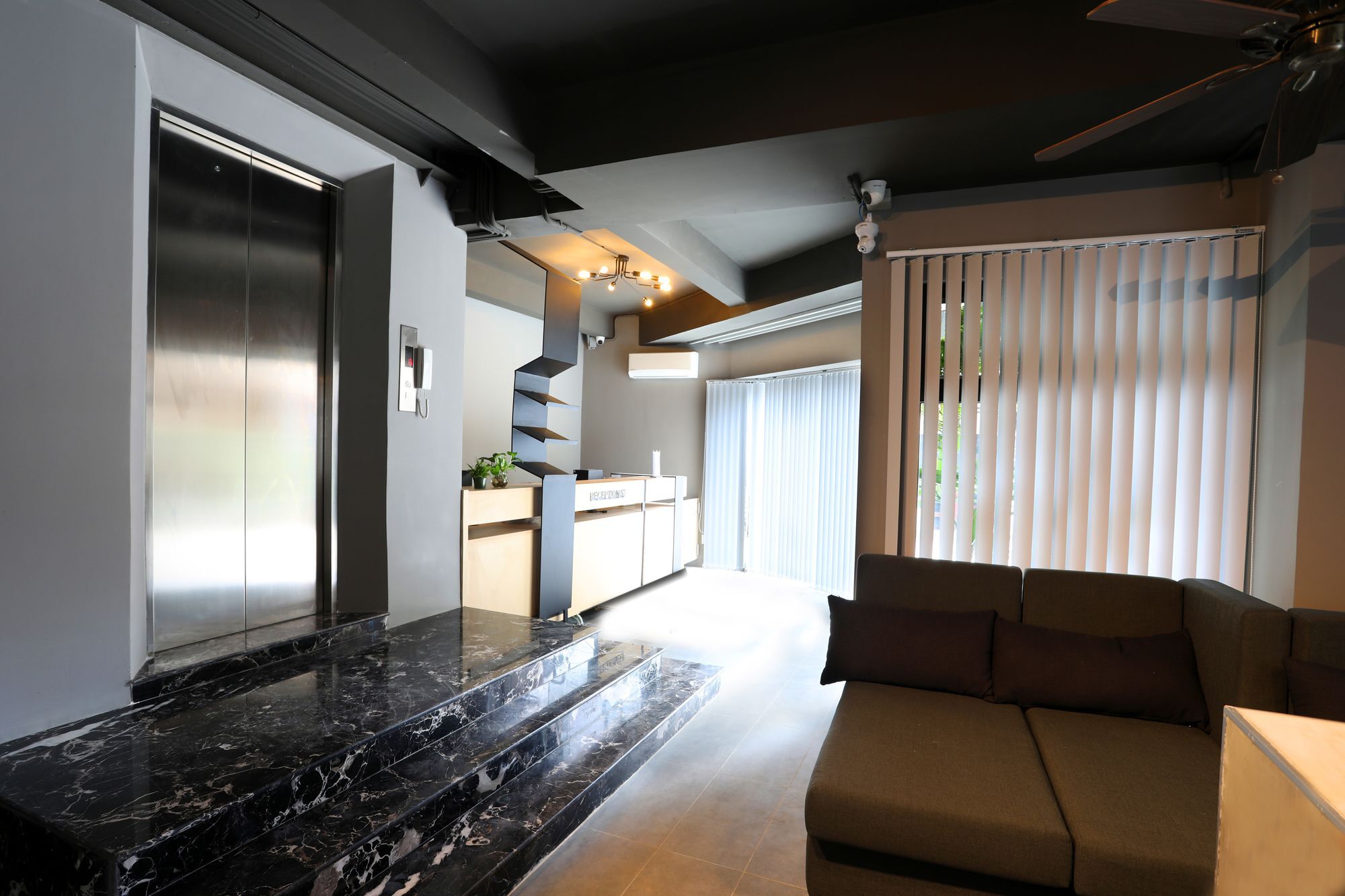 Sky Apartments Riverside - 50M To Royal Palace Phnom Penh Luaran gambar